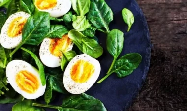 Gecə bu qidaları yeyib 1 həftəyə 5 kiloqram arıqlayın