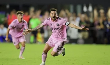 Messi imzalı formasını Zalujnıya göndərdi - FOTO