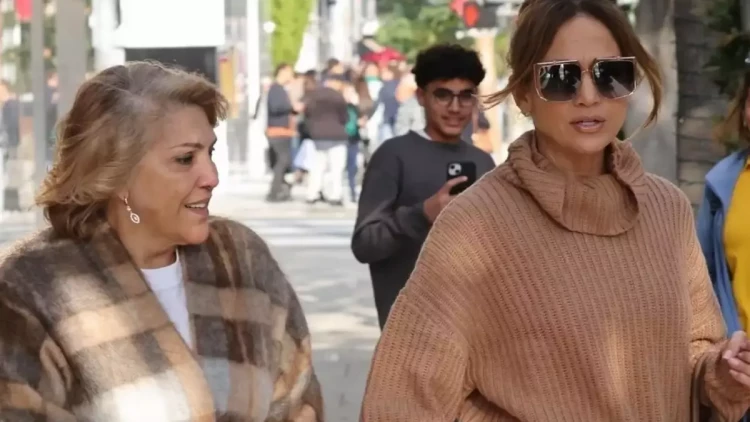 Ceylo anası ilə alış-verişdə - şalvarı elə bil... - FOTO