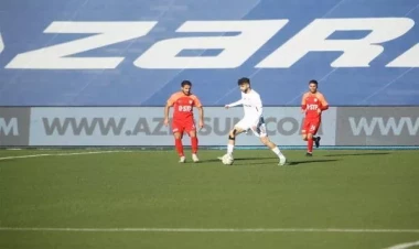 Xankəndidəki tarixi qolun müəllifi danışdı