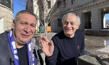 Fəxrəddin Manafovun Xankəndi sevinci... - VİDEO - FOTO