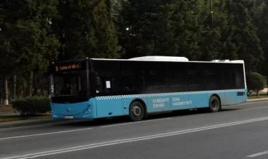 Azərbaycanda sərnişinlər DƏHŞƏT YAŞADI - Avtobus hərəkətdə olarkən... - FOTO