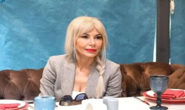 Generala ərə getdi, 25 il sonra ilk sevgilisindən evlilik təklifi aldı - FOTOlar