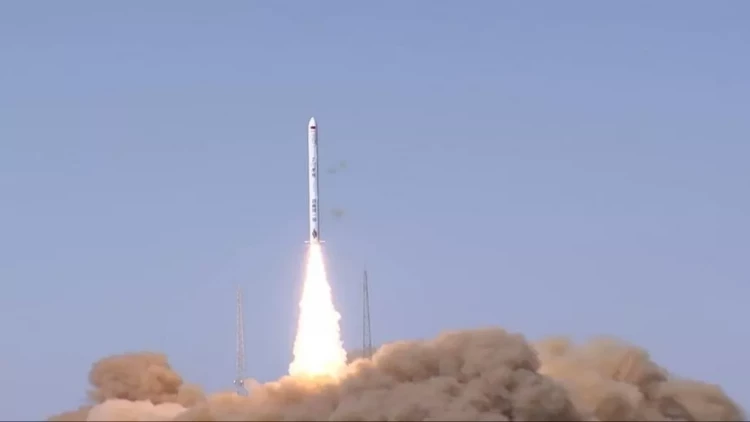 Çin yeni peykini orbitə göndərdi