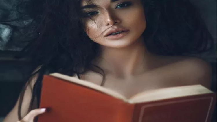 Azərbaycanlı model çıxılmaz vəziyyətdədir: 