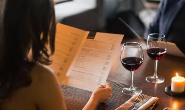 Bakıda qadın onu restorana aparmayan ərini öldürdü