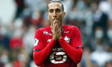 Futbolçu oyunda olarkən evi soyuldu - FOTO