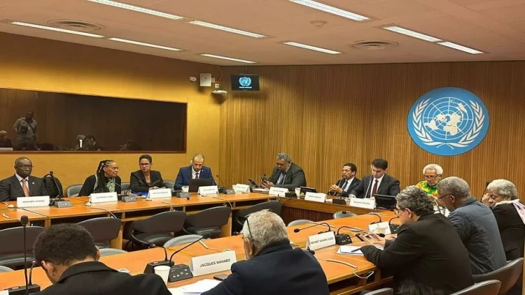 Fransanın neokolonializm siyasəti ilə bağlı Yekun Bəyannamə qəbul olundu - YENİLƏNİB - FOTO