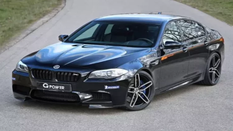 İdarəetməni itirən BMW su kanalına aşdı - ANBAAN VİDEO