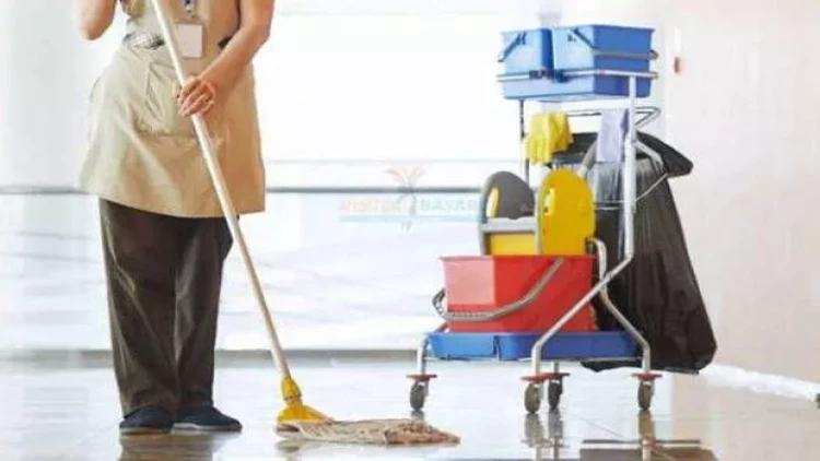 1800 manata təmizləyici işlədiyi evdən oğurluq etdi, məhkəmə hökm oxudu