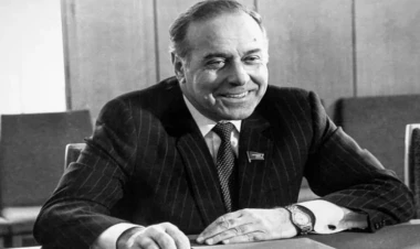 Leyla Əliyeva Ulu Öndərin anım günü ilə əlaqədar paylaşım edib - FOTO