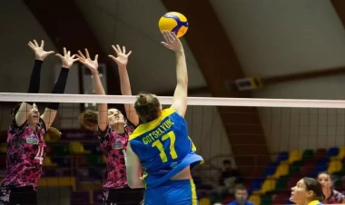 “Azərreyl” autsayderə, debütantlat bir-birinə qarşı