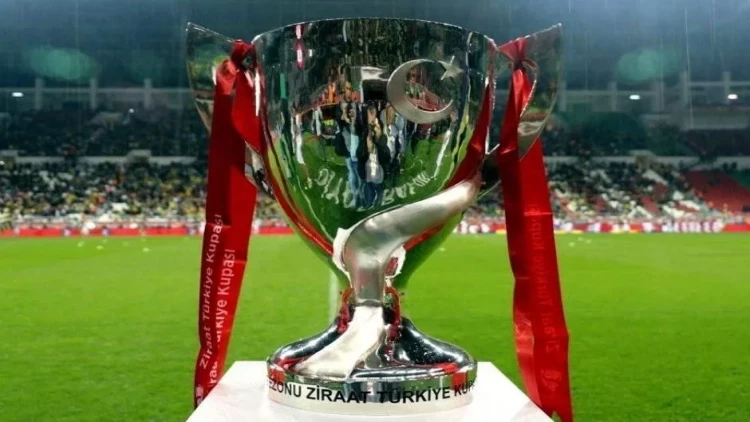 Azərbaycanlı futbolçular Türkiyə kubokunda mərhələ adlayıblar