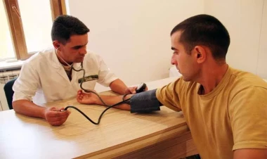 Vətəndaşların hərbi xidmətə yararlı olması barədə qərar yeni qayda ilə veriləcək