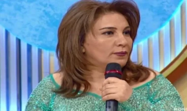 Azərbaycanda məşhur müğənni toyda dava saldı: Mikrafonu həmkarının başında qırıb