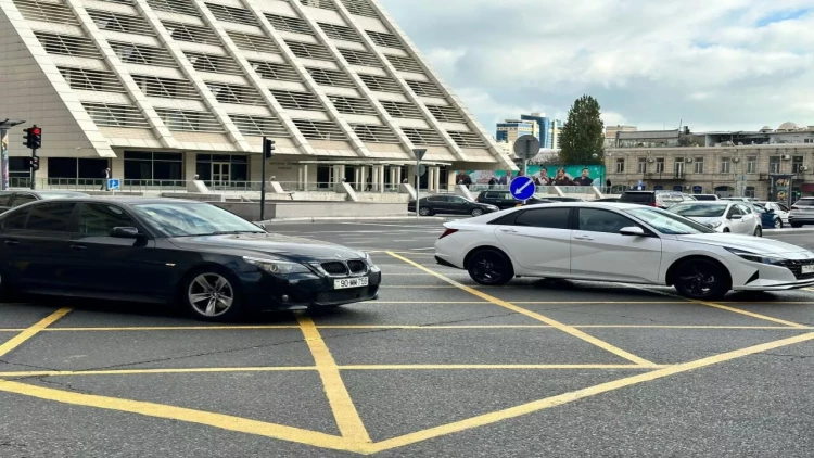 Bakıda bu yollarda hərəkət qaydaları dəyişdi - FOTO