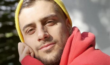 Reynmen “Altın Kelebek” mükafatını  zibilliyə atdı - FOTO