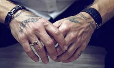 Kişinin barmaqları onun haqqında çox şey deyə bilər