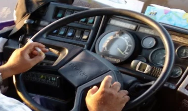 Bakıda narkotikin təsiri altında sərnişin avtobusu sürən şəxs saxlanıldı - FOTO