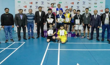 Badminton üzrə Bakı birinciliyi baş tutub - FOTO
