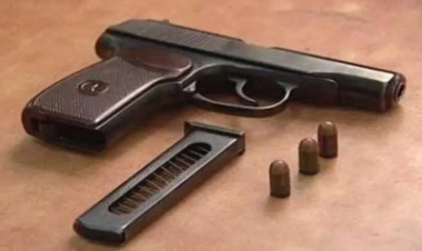 Tapançasını satmaq istədi, polislər saxladı - FOTO