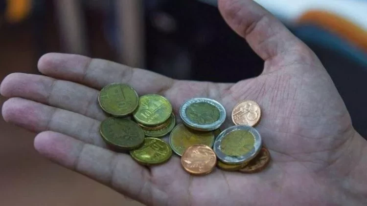 Qəpikləri dəyərindən baha satanlar kimlərdir? - VİDEO