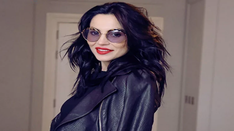 Azərbaycanlı model bu şəxsə ərə gedir - FOTO