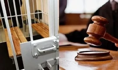 Bacısının qətlində təqsirləndirilən şəxsin məhkəməsi: Bədənində siqaret söndürüb