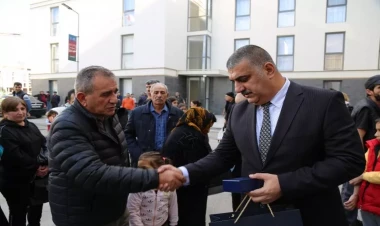 Füzulidə daha 25 ailəyə evlərinin açarları verildi - FOTO