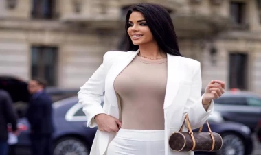 Xorvatiyalı gözəlinin Bakıda transparan geyimdə çəkdirdiyi - FOTOlar