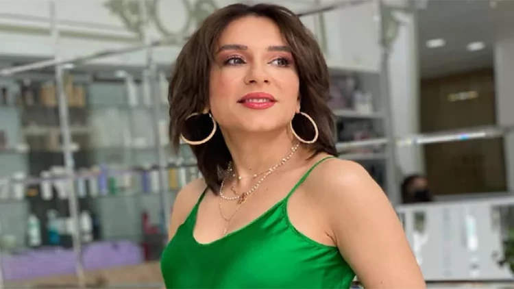 Səhnədə Tünzalənin alt paltarı göründü - FOTO