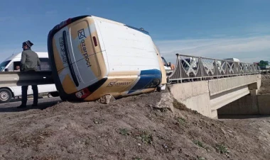 Azərbaycanda avtomobil aşdı - magistral yolda tıxac yarandı - FOTO