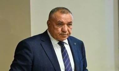Novruz Quliyev: “Bəzi akademiklər hotellərin qapısını...”