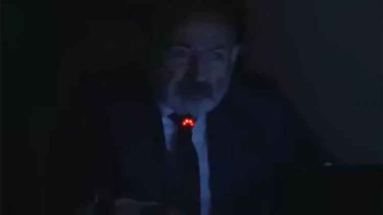 Paşinyan hökumətin iclasında PƏRT OLDU - VİDEO