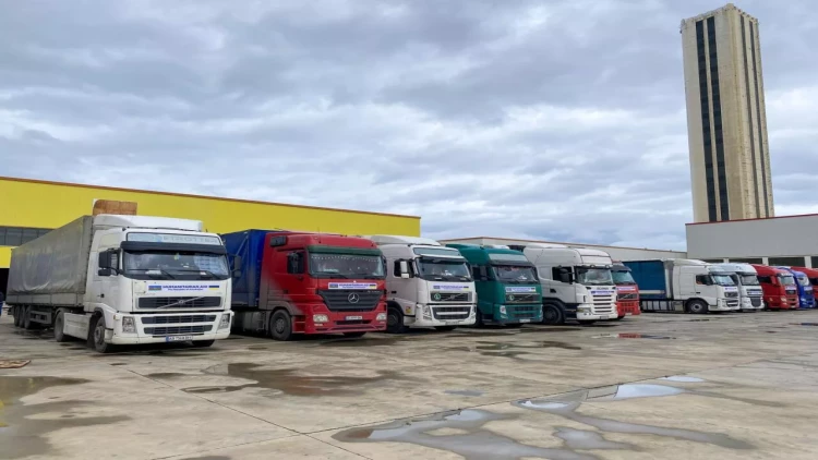 Bakıdan Kiyevə növbəti yardım - FOTO