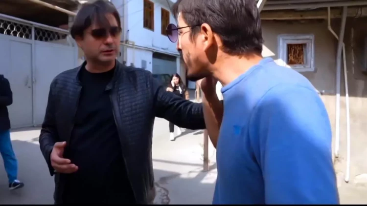 Aparıcı ilə Papanin sakini arasında qalmaqal - Yiyəsisən buranın sən? - VİDEO