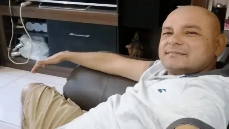 Kişinin qeyri-adi vəsiyyəti: Vida mərasimi barda keçirildi - VİDEO