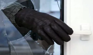 Qarət üçün girdiyi evdə yatdı, xorultusu ilə ev sahibini oyatdı - FOTO