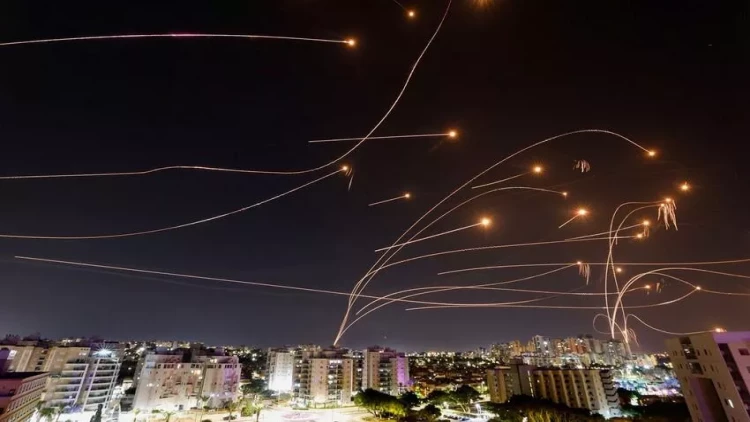 HƏMAS Təl-Əvivə ağır raket atəşinə tutdu