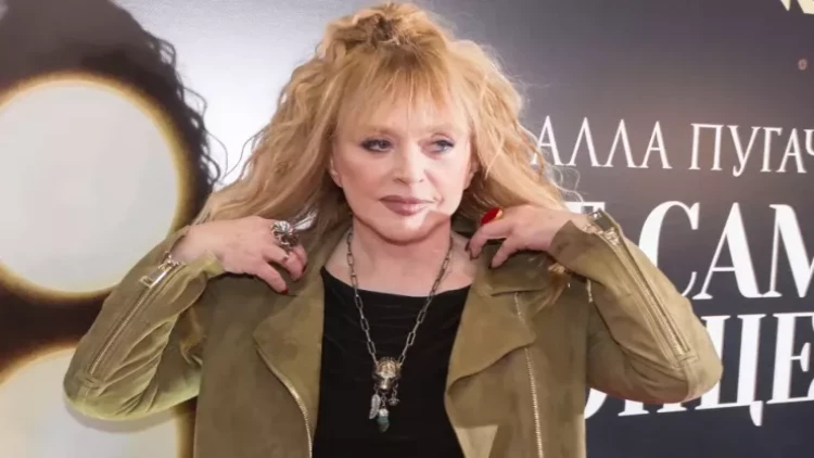 Alla Puqaçovanın ABŞ-da neçə evi var?