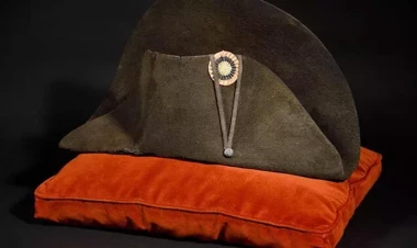 Napoleonun papağı Parisdə hərraca çıxarılacaq