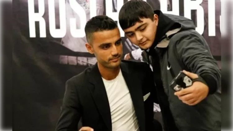 Ruslan Abışov vida oyununa çıxdı