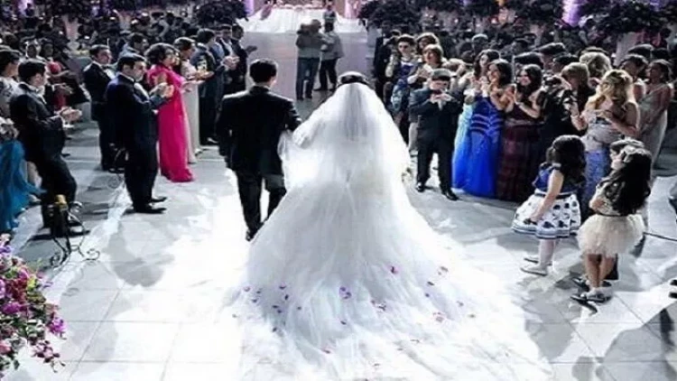 Azərbaycanda toyda qonaq bıçaqlandı