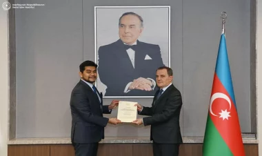 Ceyhun Bayramov Malayziyanın yeni səfiri ilə görüşüb - FOTO