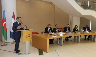 Təhsil-sahibkarlıq əməkdaşlığı müzakirə edilib - FOTO