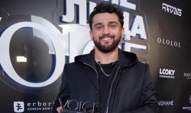 Jony növbəti dəfə ilin ən yaxşı müğənnisi SEÇİLDİ - FOTOlar