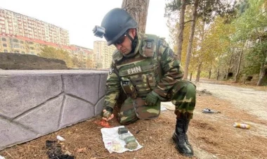 Yasamalda əl qumbaraları aşkarlandı -  VİDEO - FOTO
