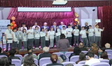 Kiçik və Orta Sahibkarlıq üzrə Dünya Forumu çərçivəsində şagirdlərə sahibkarlığın ilkin sirləri öyrədildi - FOTO