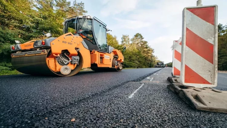 Bakıda tən ortasında ağaclar olan yeni yol çəkildi - VİDEO - FOTO