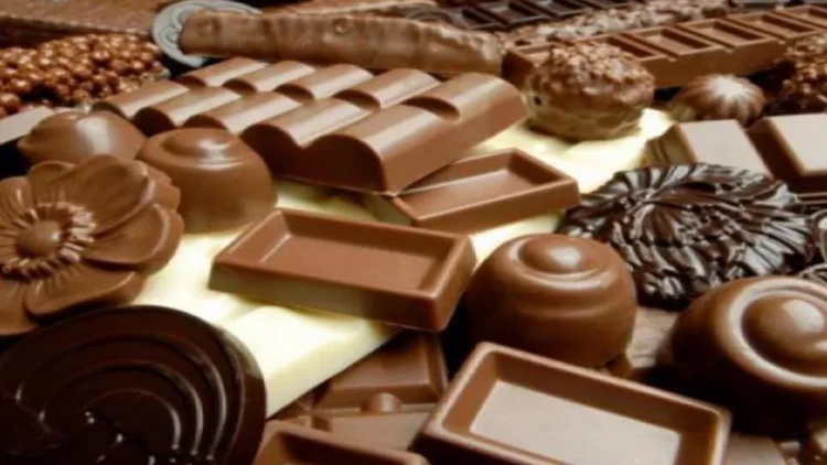 Bakıda kişi marketdən 175 manatlıq şokolad oğurladı - FOTO